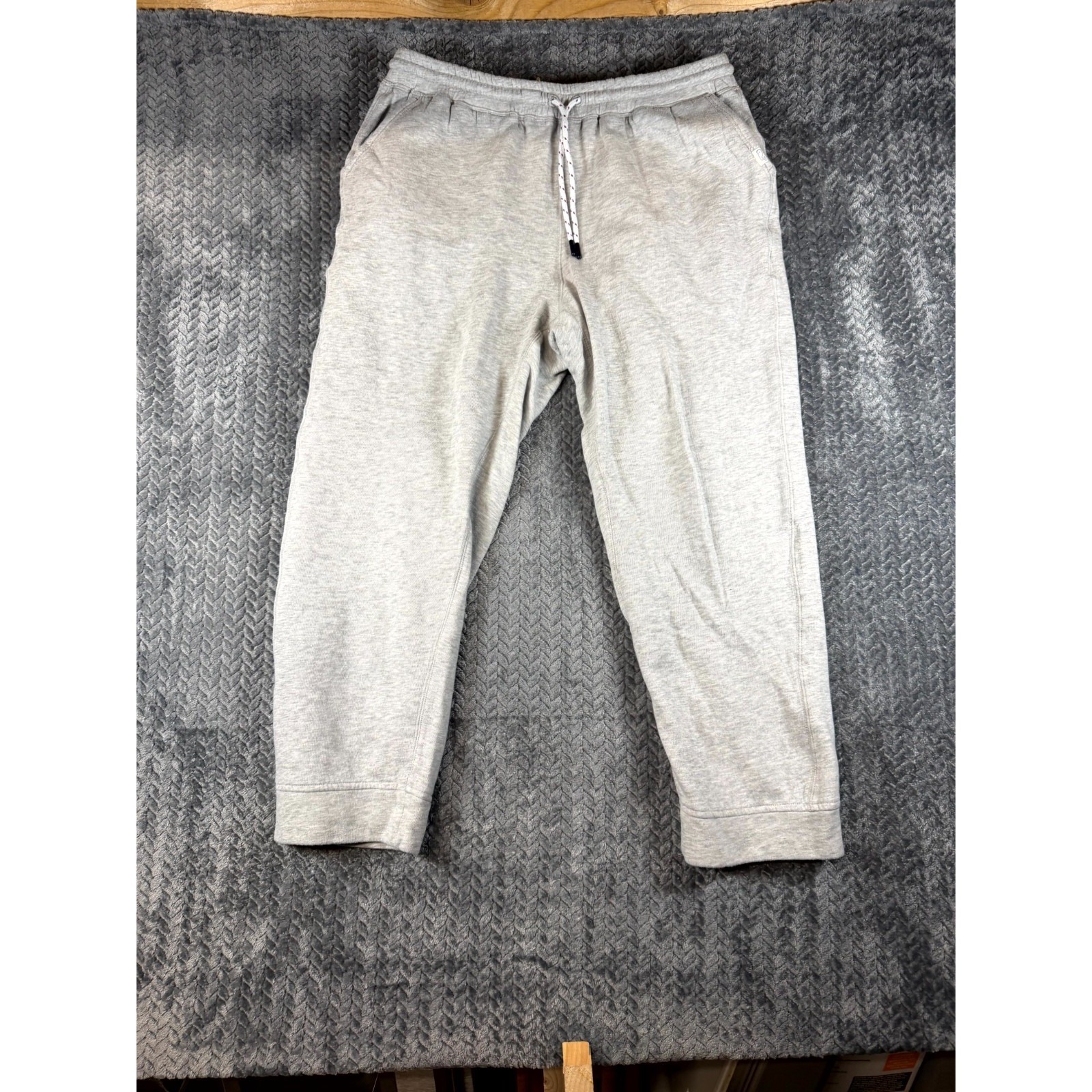 Vineyard Vines Calmwater Jogger Pants Womens Large Gray Fleece Lined Tapered Leg